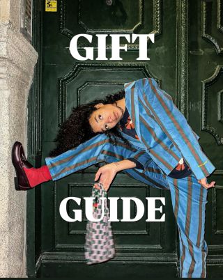 Naše tipy na dárek z butiku Viva. Nekonečně mnoho možností jak věnovat něco, co nebude doma ležet ladem. 1) Klekks deky. Z...